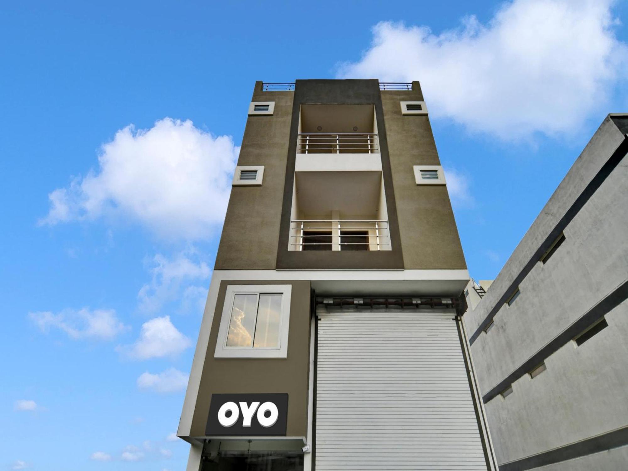 Oyo Hotel Dr Greens อินดอร์ ภายนอก รูปภาพ